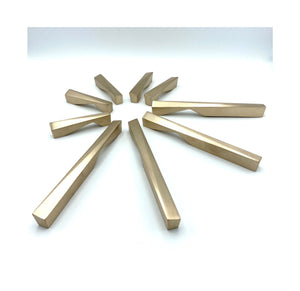 Facet furniture handles